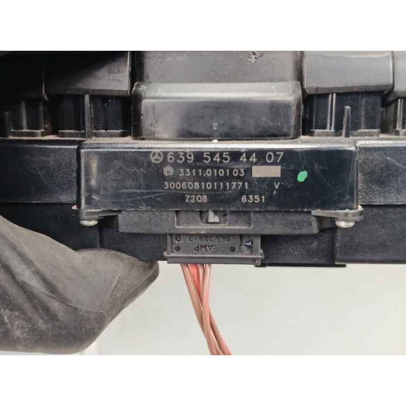 Recambio de warning para mercedes-benz vito / mixto furgoneta (w639) 109 cdi (639.601, 639.603, 639.605) referencia OEM IAM 3695