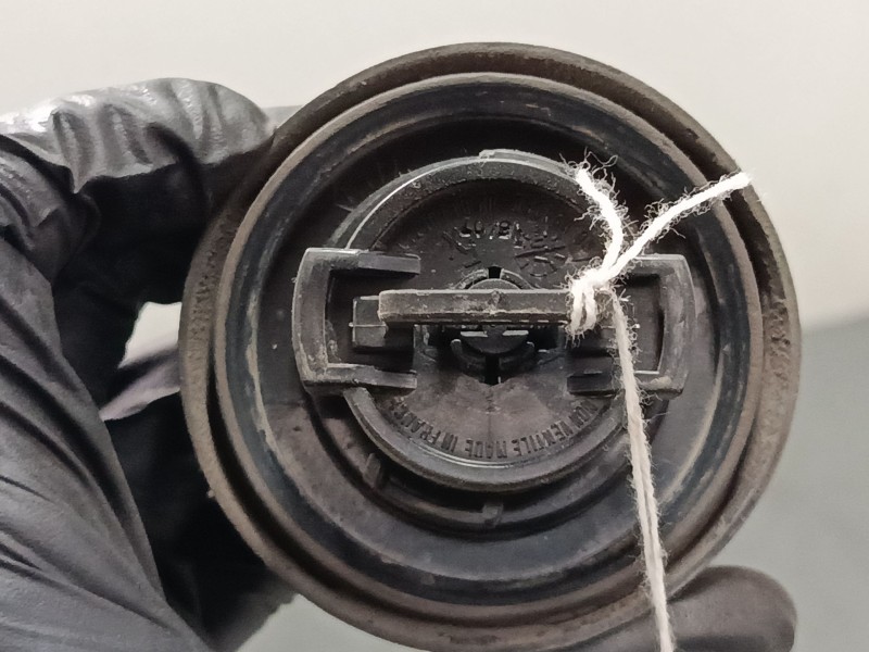 Recambio de tapon combustible para renault master ii furgoneta (fd) 2.5 dci referencia OEM IAM   
