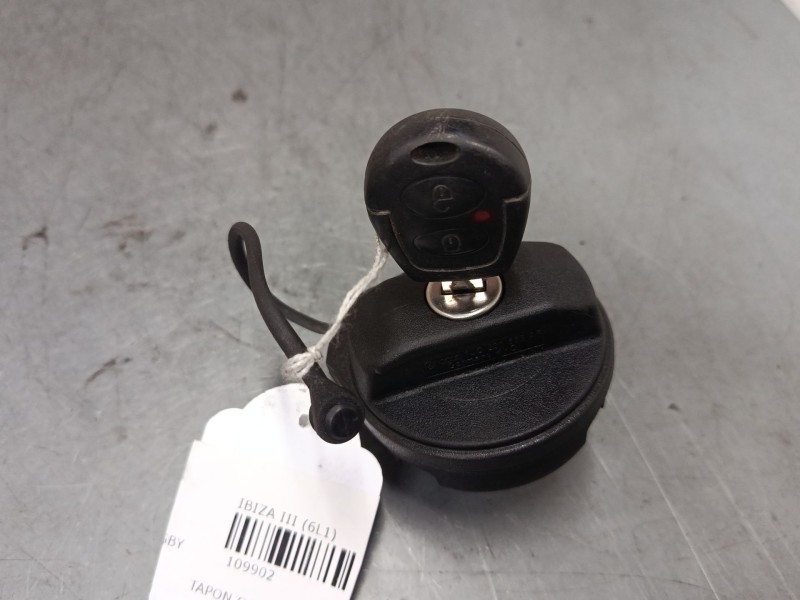 Recambio de tapon combustible para seat ibiza iii (6l1) 1.4 tdi referencia OEM IAM   