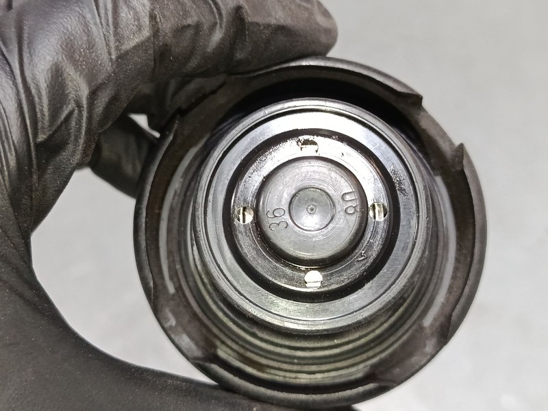 Recambio de tapon combustible para seat ibiza iv sc (6j1, 6p5) 1.9 tdi referencia OEM IAM 1J0201553AF  