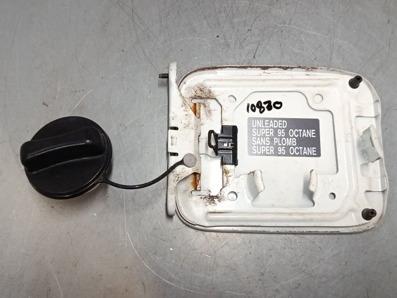 Recambio de tapa exterior combustible para nissan juke (f15) 1.2 dig-t referencia OEM IAM   