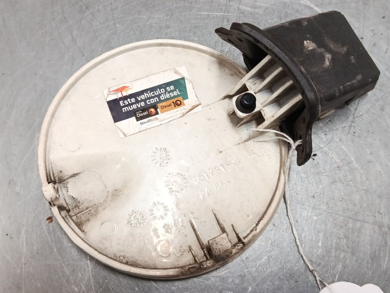 Recambio de tapa exterior combustible para fiat doblo monospace (119_, 223_) 1.3 jtd referencia OEM IAM   