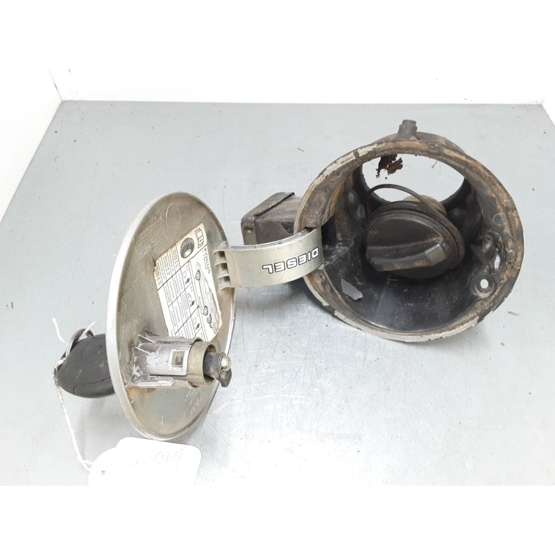 Recambio de tapa exterior combustible para ford focus i (daw, dbw) 1.8 tdci referencia OEM IAM   