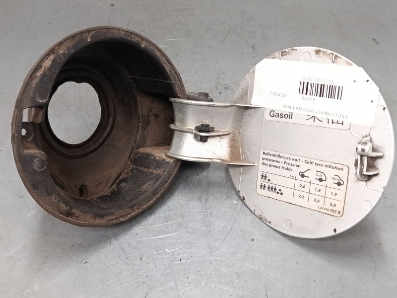 Recambio de tapa exterior combustible para volkswagen golf iv (1j1) 1.9 tdi referencia OEM IAM   