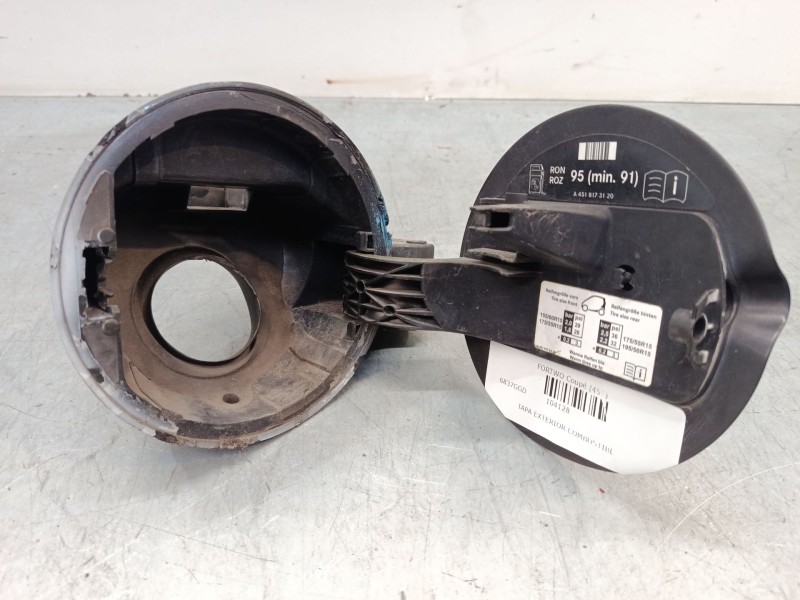 Recambio de tapa exterior combustible para smart fortwo coupé (451) 1.0 (451.331, 451.380) referencia OEM IAM   