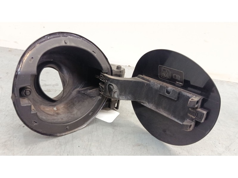 Recambio de tapa exterior combustible para opel astra j (p10) 1.4 turbo (68) referencia OEM IAM   