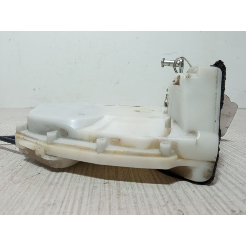 Recambio de cerradura puerta trasera derecha para suzuki swift iii (mz, ez) 1.3 ddis (rs 413d) referencia OEM IAM   