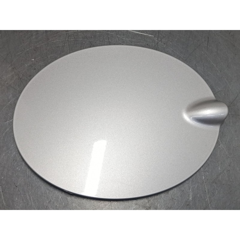 Recambio de tapa exterior combustible para ford fiesta vii (hj, hf) 1.0 ecoboost referencia OEM IAM   