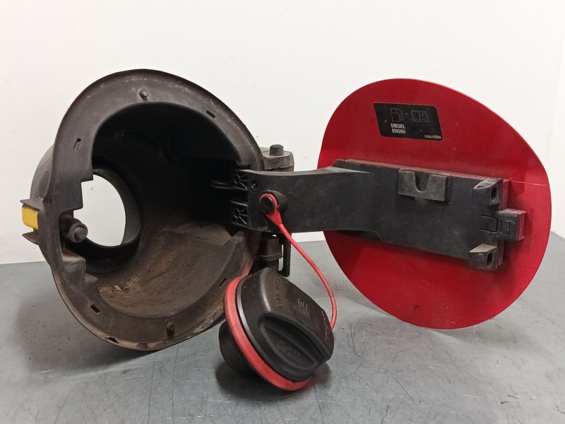 Recambio de tapa exterior combustible para opel astra j (p10) 1.7 cdti (68) referencia OEM IAM   