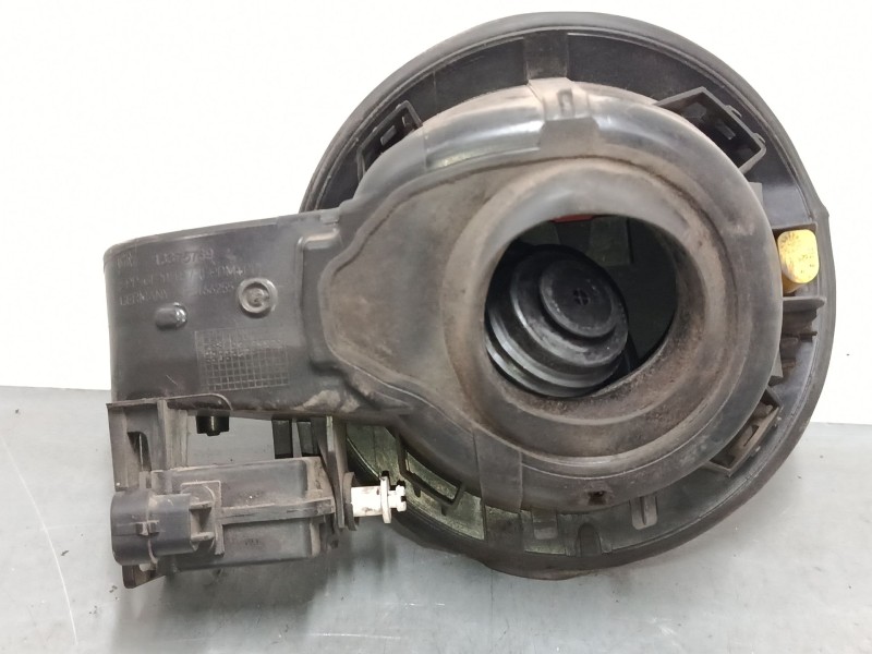 Recambio de tapa exterior combustible para opel astra j (p10) 1.7 cdti (68) referencia OEM IAM   