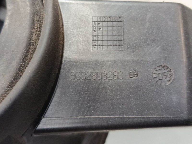 Recambio de tapa exterior combustible para peugeot 3008 i monospace (0u_) 1.6 hdi referencia OEM IAM   