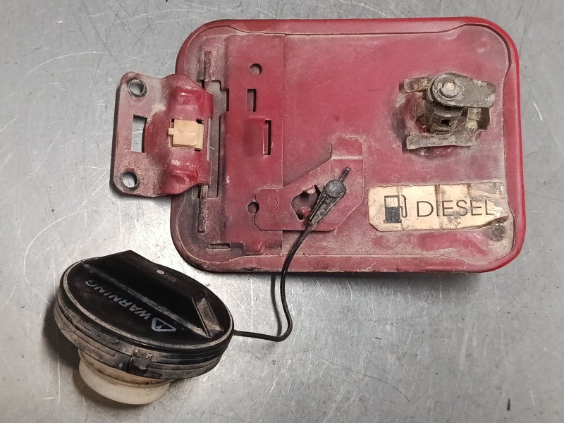 Recambio de tapa exterior combustible para suzuki vitara cabrio (et) 2.0 hdi (se 420hdi) referencia OEM IAM   