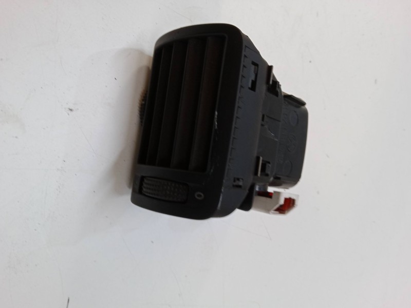 Recambio de aireador izquierdo para volkswagen passat b5.5 (3b3) 1.9 tdi 4motion referencia OEM IAM   