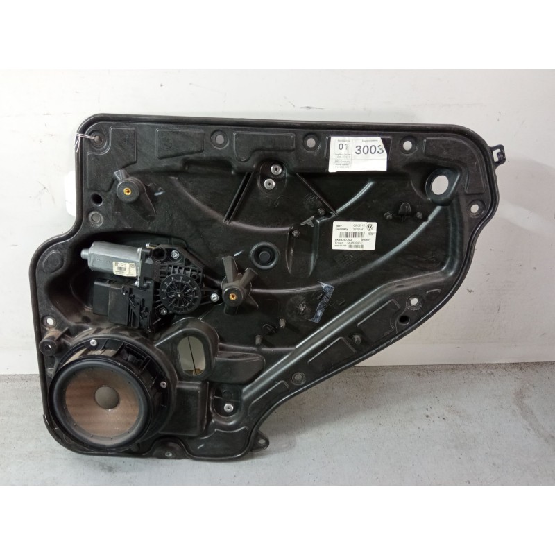 Recambio de elevalunas electrico trasero derecho para volkswagen golf vi (5k1) 1.2 tsi referencia OEM IAM 5k4839730J 5K0959704D 