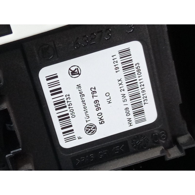 Recambio de elevalunas electrico delantero derecho para volkswagen golf vi (5k1) 1.2 tsi referencia OEM IAM 5K0959792 5k1837730T