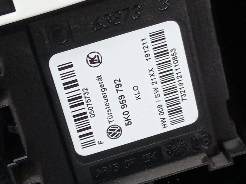 Recambio de elevalunas electrico delantero derecho para volkswagen golf vi (5k1) 1.2 tsi referencia OEM IAM 5K0959792 5k1837730T