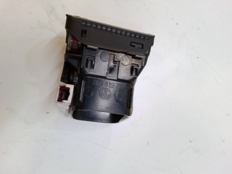 Recambio de aireador izquierdo para volkswagen passat b5.5 (3b3) 1.9 tdi 4motion referencia OEM IAM   