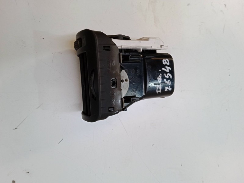 Recambio de aireador izquierdo para volkswagen passat b5.5 (3b3) 1.9 tdi 4motion referencia OEM IAM   
