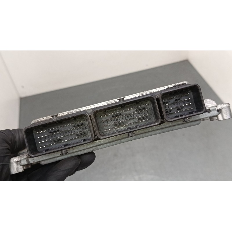 Recambio de centralita motor uce para renault megane iii hatchback (bz0/1_, b3_) 1.2 tce (bz2b, bz11) referencia OEM IAM 2371062