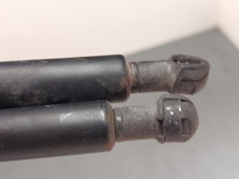 Recambio de amortiguadores capo para bmw 3 coupé (e92) 320 d xdrive referencia OEM IAM   