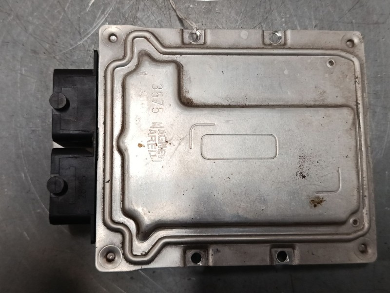 Recambio de centralita motor uce para fiat 500 (312_) 1.2 (312axa1a) referencia OEM IAM 52045260 9GFT6 BC0153659A