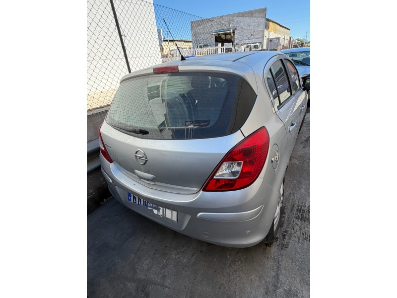 opel corsa d (s07) del año 2013