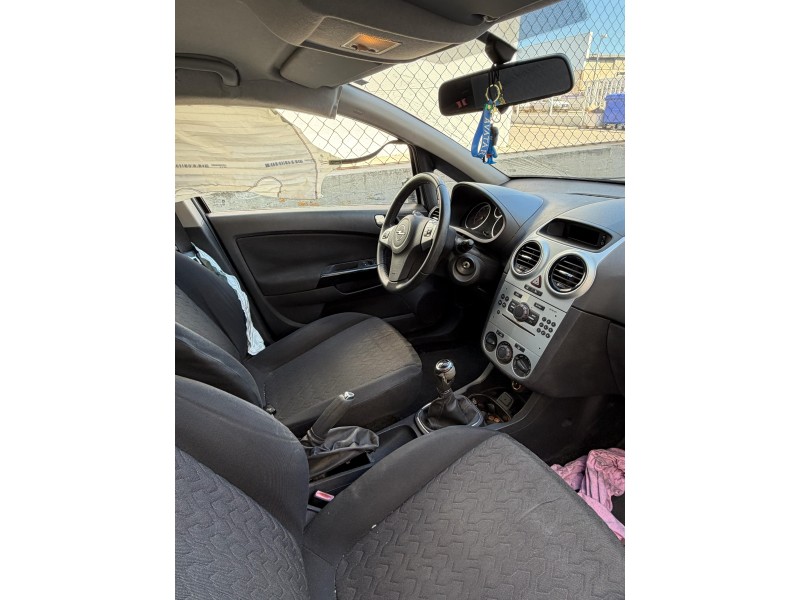 opel corsa d (s07) del año 2013