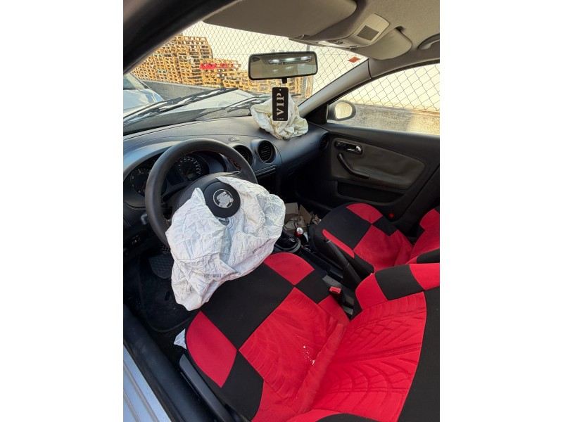 seat cordoba (6l2) del año 2004