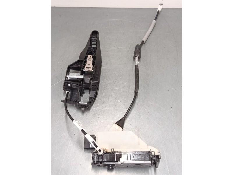 Recambio de cerradura puerta trasera izquierda para peugeot 208 i (ca_, cc_) 1.2 vti 82 referencia OEM IAM 9612501280  