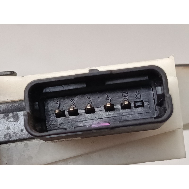 Recambio de cerradura puerta trasera izquierda para peugeot 208 i (ca_, cc_) 1.2 vti 82 referencia OEM IAM 9612501280  