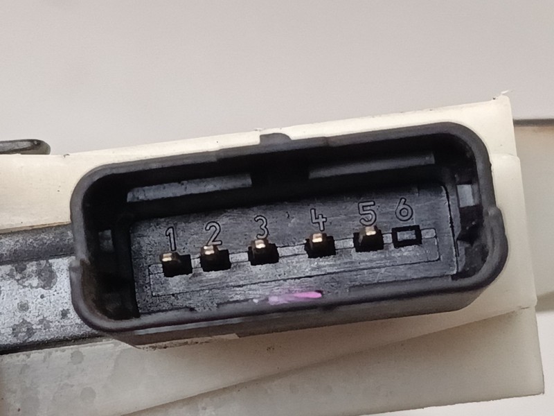 Recambio de cerradura puerta trasera izquierda para peugeot 208 i (ca_, cc_) 1.2 vti 82 referencia OEM IAM 9612501280  