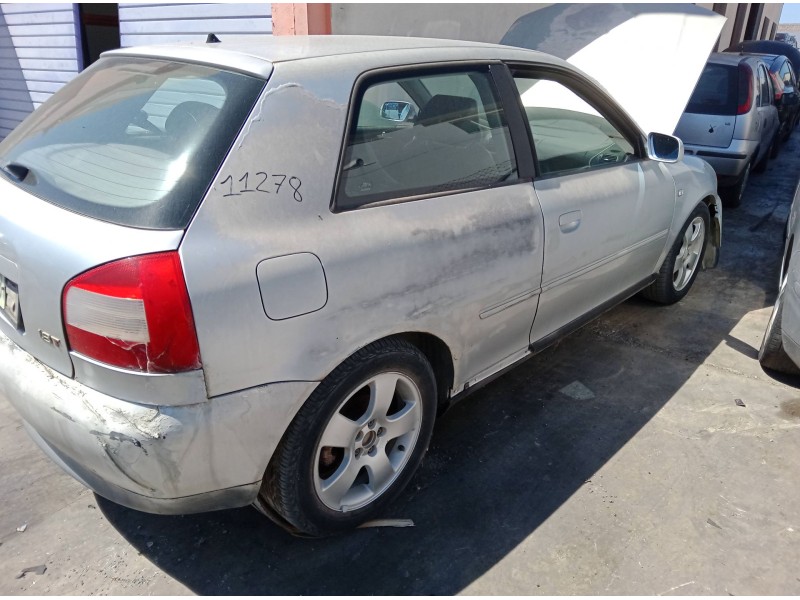 audi a3 (8l1) del año 2000