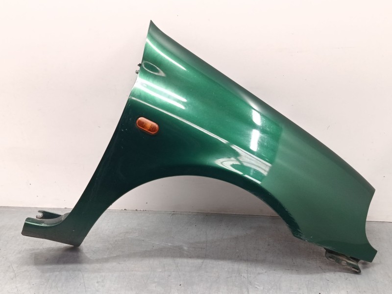 Recambio de aleta delantera derecha para renault clio ii (bb_, cb_) 1.6 (b/cb0d, bb00) referencia OEM IAM   