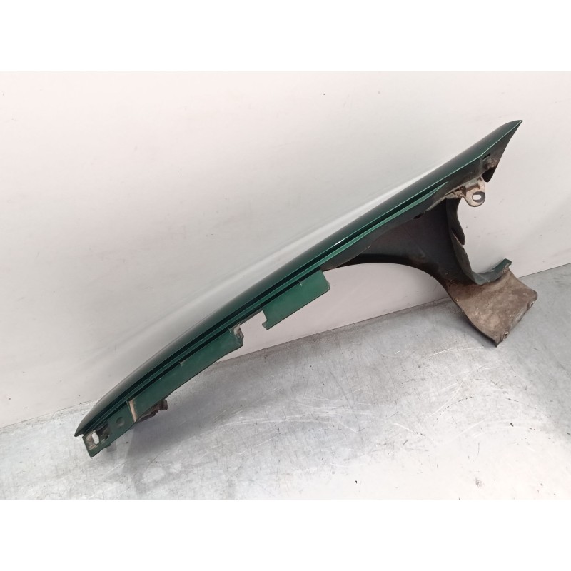 Recambio de aleta delantera derecha para renault clio ii (bb_, cb_) 1.6 (b/cb0d, bb00) referencia OEM IAM   
