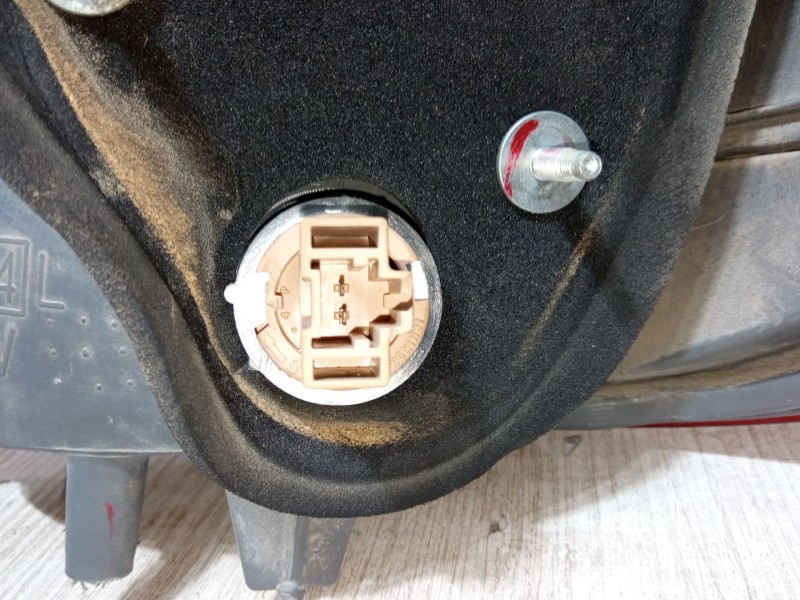 Recambio de piloto trasero izquierdo para honda jazz ii (gd_, ge3, ge2) 1.3 idsi (gd1) referencia OEM IAM   