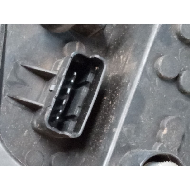 Recambio de piloto trasero izquierdo para renault clio iii (br0/1, cr0/1) 1.5 dci (br17, cr17) referencia OEM IAM   
