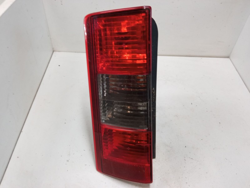 Recambio de piloto trasero izquierdo para opel combo tour 1.6 referencia OEM IAM   