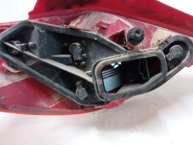 Recambio de piloto trasero derecho para peugeot 207/207+ (wa_, wc_) 1.6 16v referencia OEM IAM   