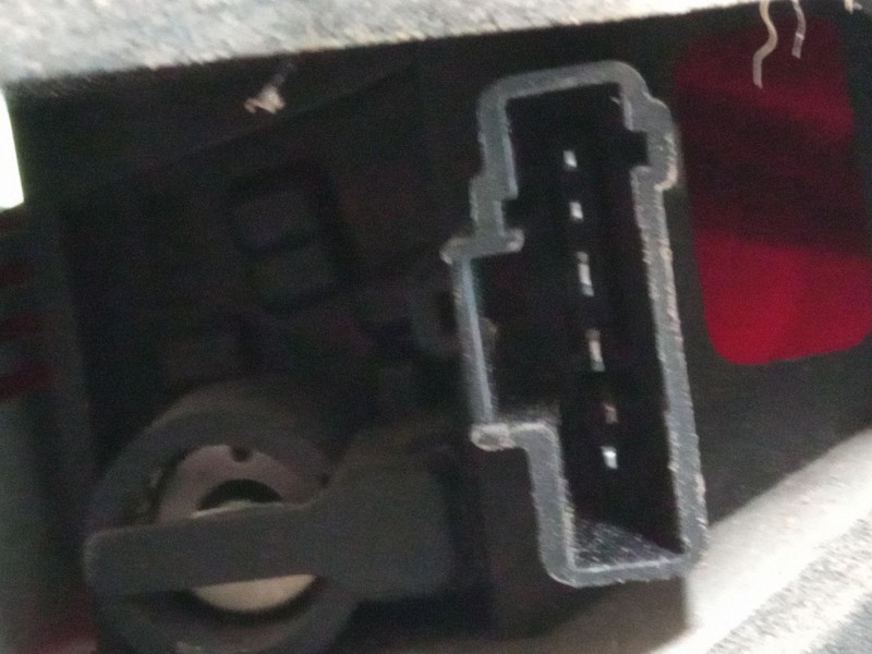 Recambio de piloto trasero derecho para peugeot 207/207+ (wa_, wc_) 1.6 16v referencia OEM IAM   