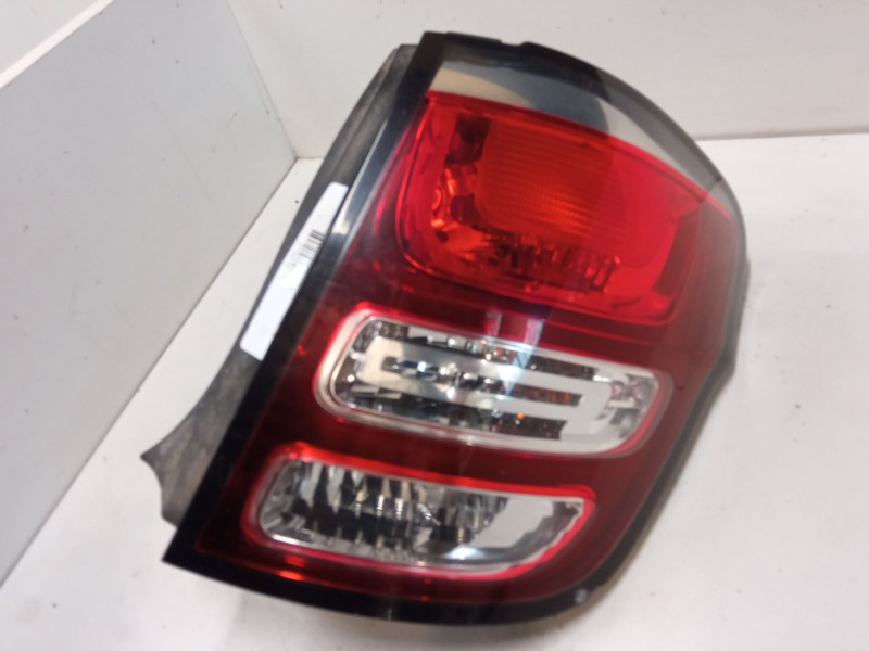 Recambio de piloto trasero derecho para citroën c3 ii (sc_) 1.0 vti 68 referencia OEM IAM   
