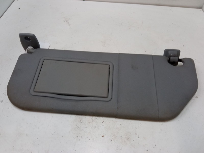 Recambio de parasol izquierdo para peugeot 106 ii (1a_, 1c_) 1.4 i referencia OEM IAM   