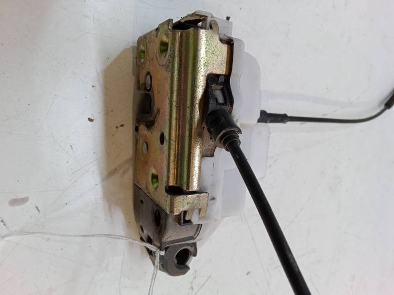 CERRADURA PUERTA DELANTERA IZQUIERDA 