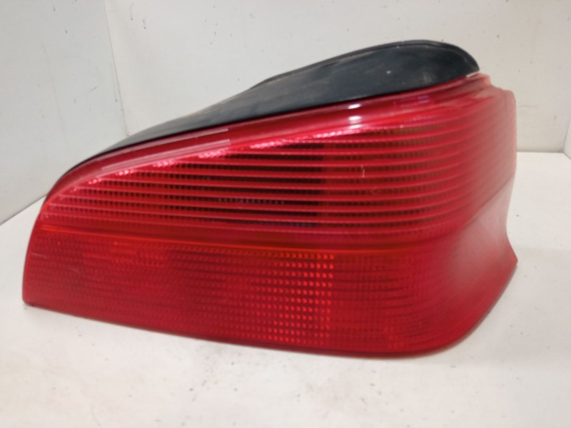 Recambio de piloto trasero derecho para peugeot 106 ii (1a_, 1c_) 1.4 i referencia OEM IAM   