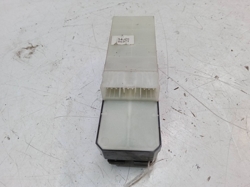 Recambio de mando elevalunas delantero izquierdo para suzuki sx4 (ey, gy) 1.9 ddis 4x4 (rw 419d) referencia OEM IAM   