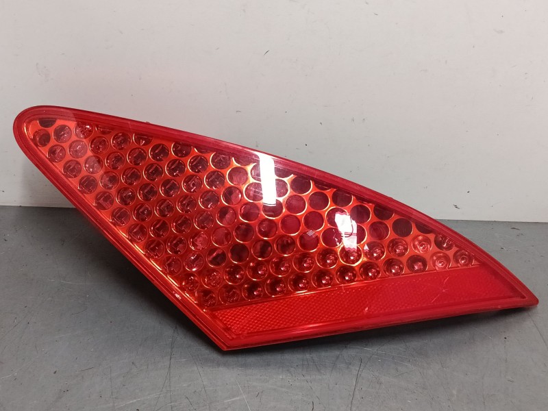 Recambio de piloto trasero porton derecho para peugeot 307 cc (3b) 2.0 16v referencia OEM IAM 96413006JE 25600202 