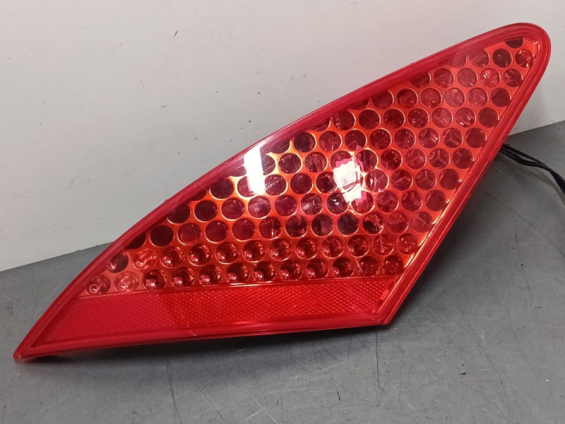 Recambio de piloto trasero porton izquierdo para peugeot 307 cc (3b) 2.0 16v referencia OEM IAM 96413007JE  