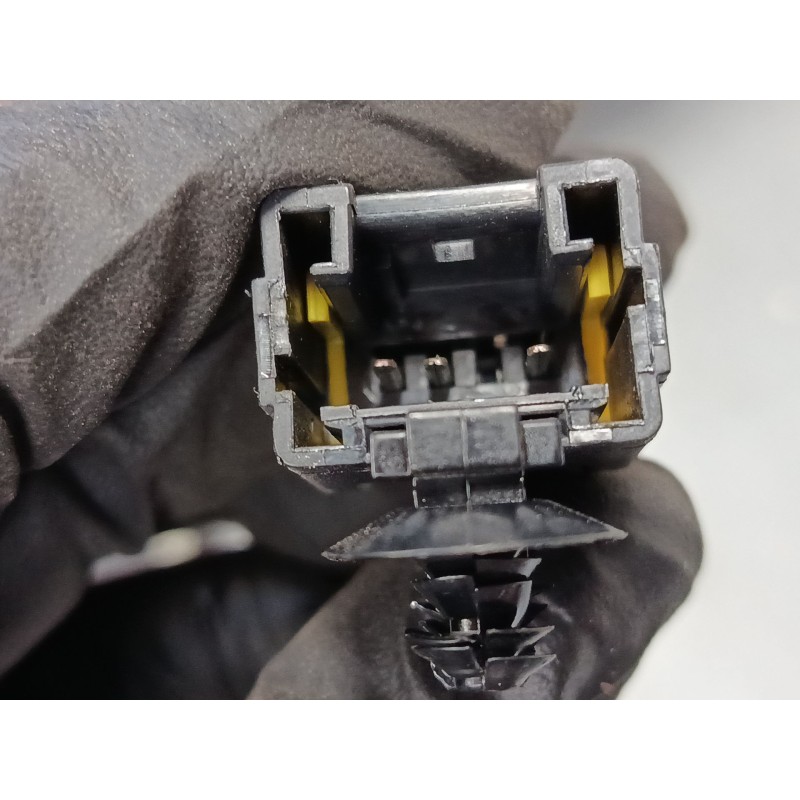 Recambio de piloto trasero porton izquierdo para peugeot 307 cc (3b) 2.0 16v referencia OEM IAM 96413007JE  