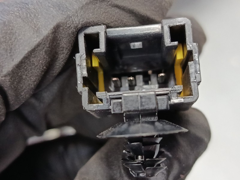 Recambio de piloto trasero porton izquierdo para peugeot 307 cc (3b) 2.0 16v referencia OEM IAM 96413007JE  