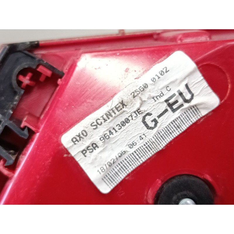 Recambio de piloto trasero porton izquierdo para peugeot 307 cc (3b) 2.0 16v referencia OEM IAM 96413007JE  