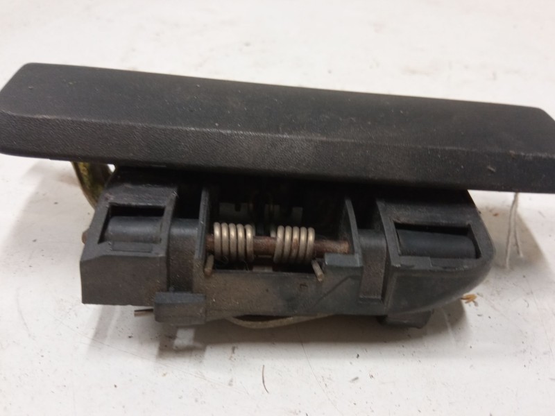 Recambio de maneta exterior puerta trasera izquierda para peugeot 106 ii (1a_, 1c_) 1.4 i referencia OEM IAM   
